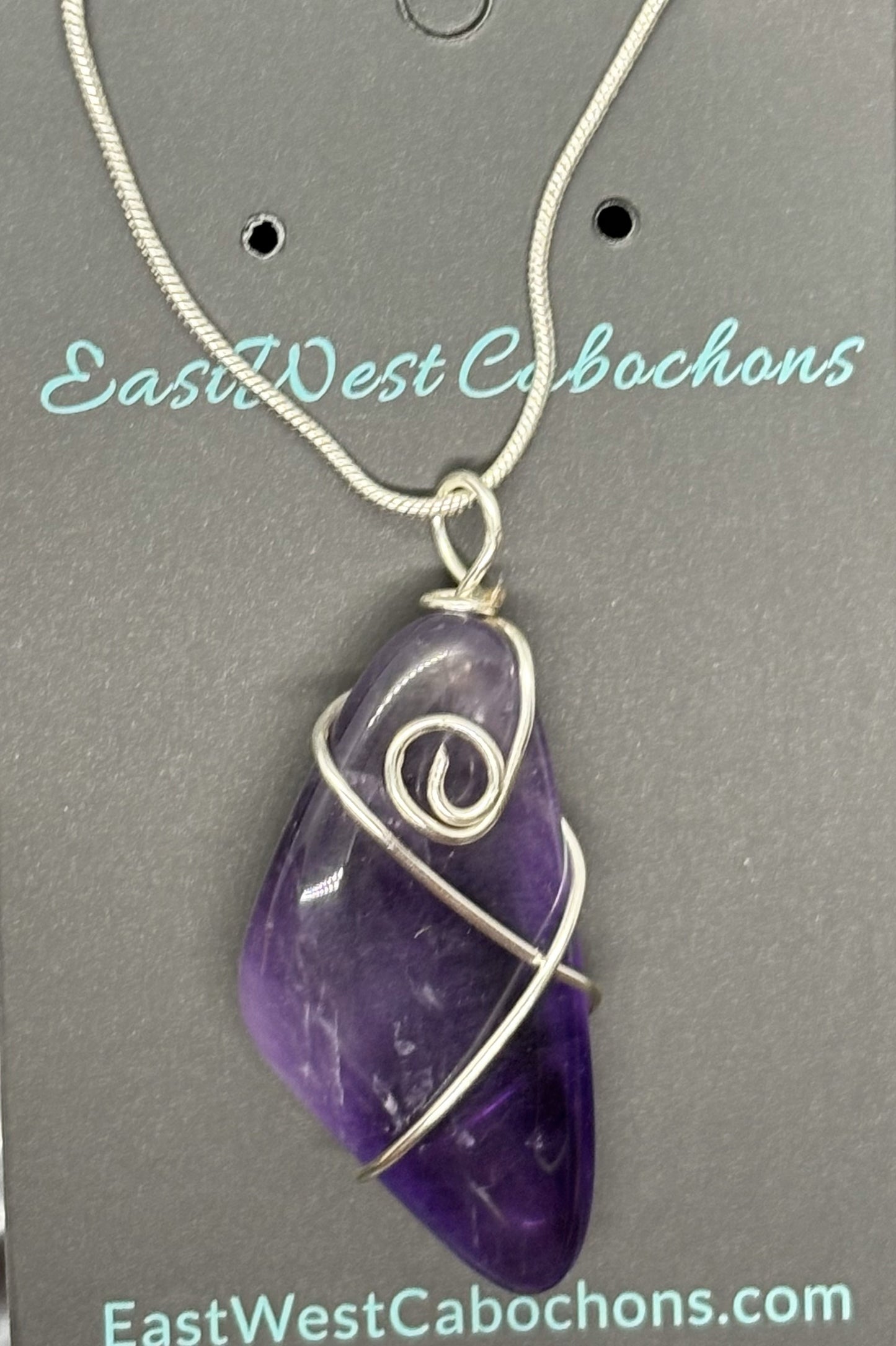 AMETHYST AND SILVER NECKLACE