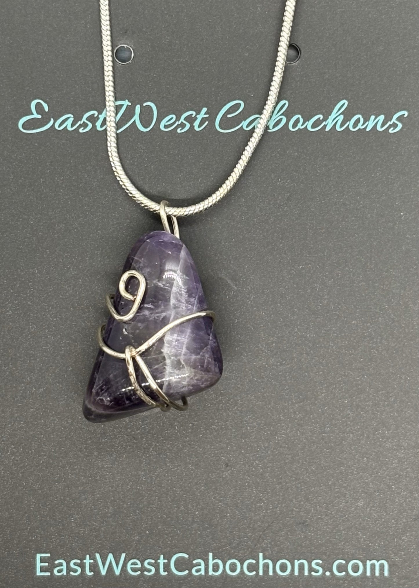 AMETHYST AND SILVER NECKLACE