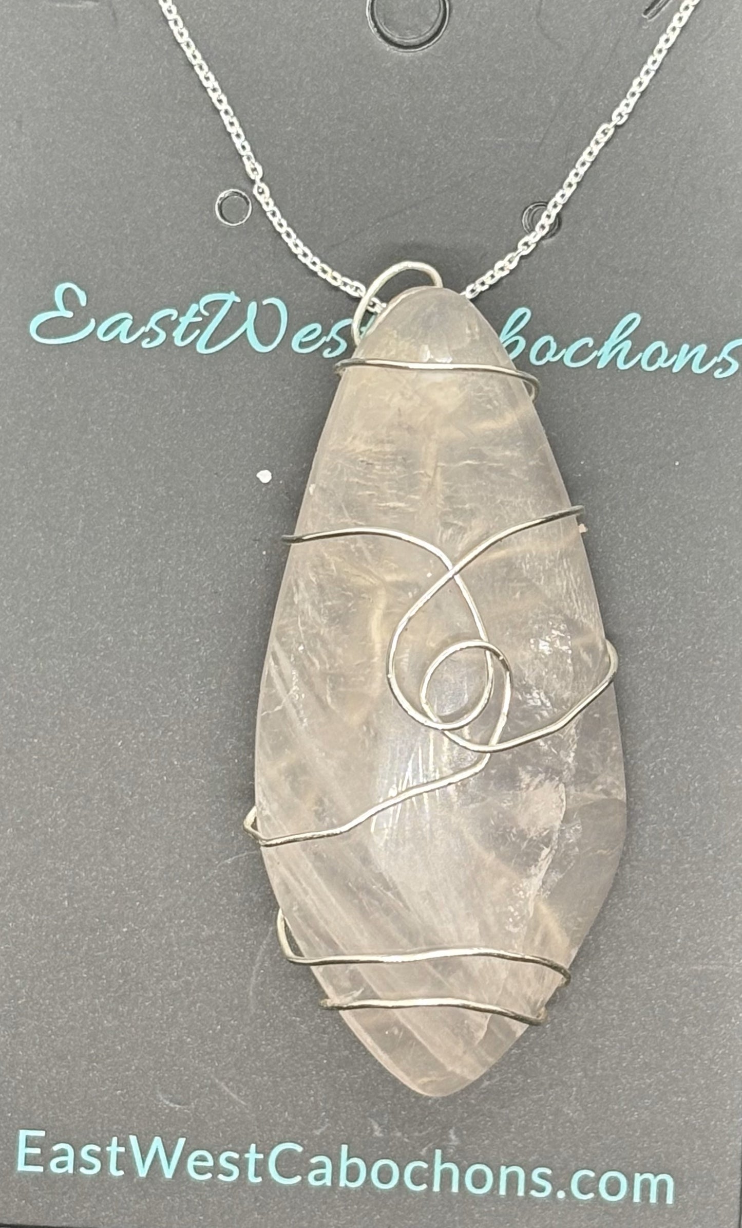ROSE QUARTZ NECKLACE