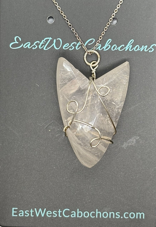 ROSE QUARTZ NECKLACE
